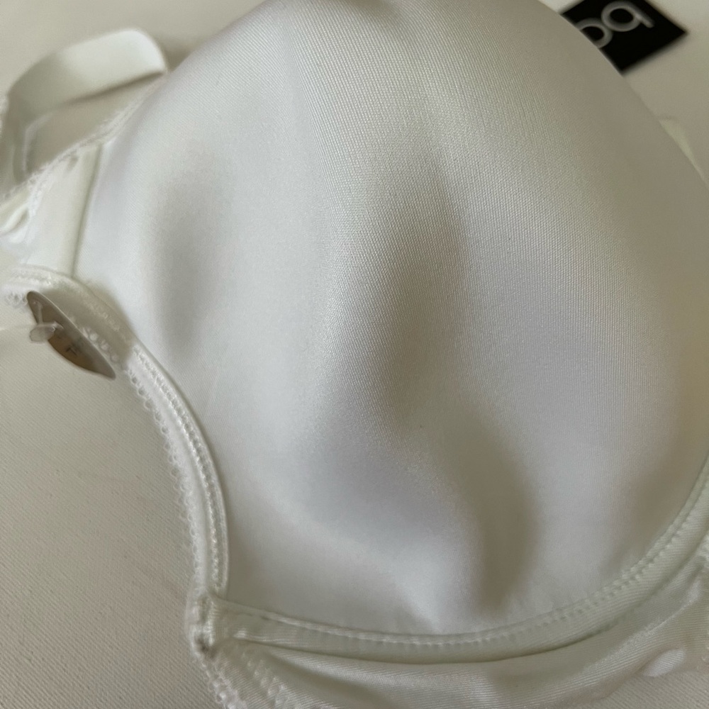 Wacoal Size 42DDD White Underwire T-Shirt Bra #853192 - Picture 3 of 3